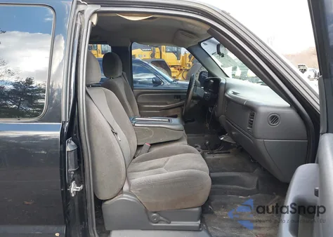 2006 Chevrolet Silverado 1500 Work Truck z USA, uszkodzony, nr VIN 1GCEK19V86Z232371